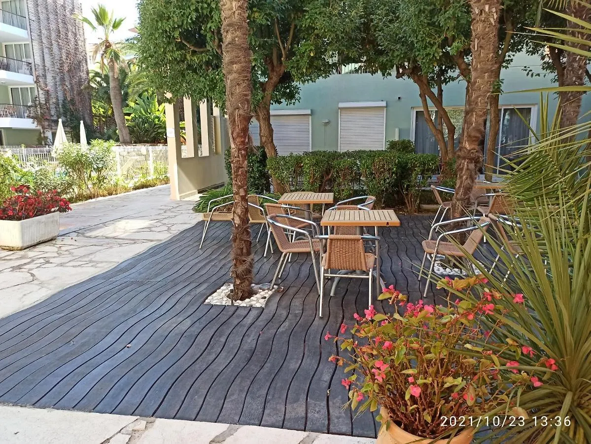 Penthouse - Jacuzzi - Terrace - Parking - 2 Pools Apartment Antibes 0*,