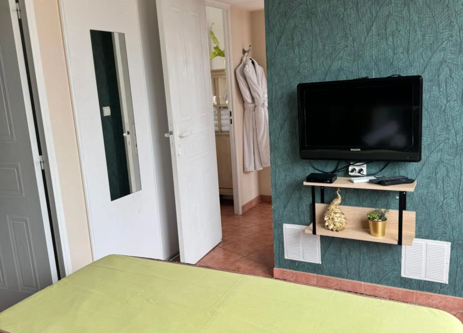 Penthouse - Jacuzzi - Terrace - Parking - 2 Pools Apartment Antibes