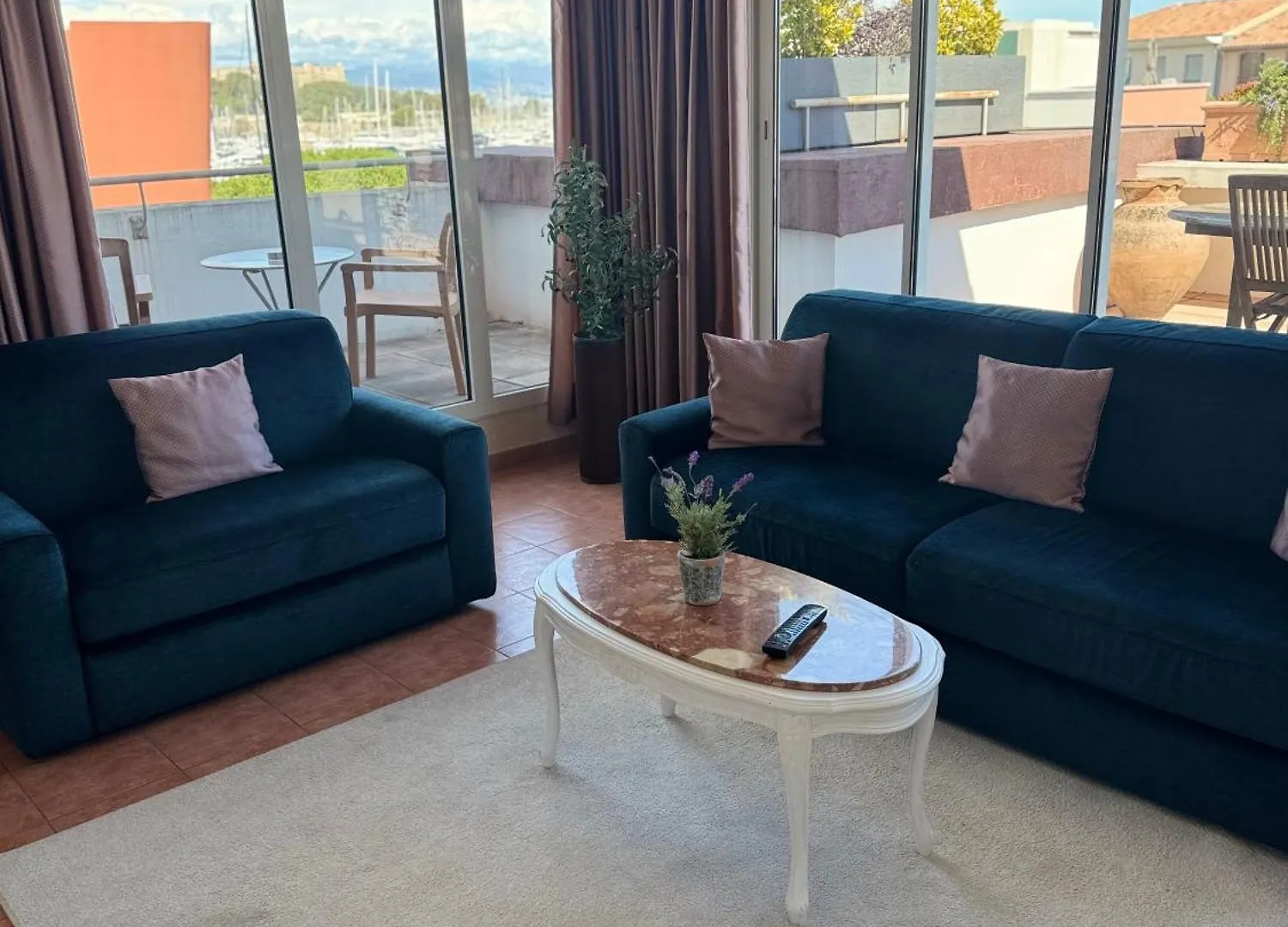 Penthouse - Jacuzzi - Terrace - Parking - 2 Pools Apartment Antibes
