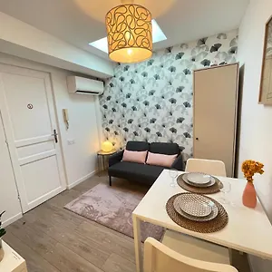 Renting - Fersen - 2 Vieil - Ac - Safranier - Big Terrace Antibes