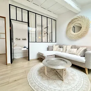 Apartment Cosy 3 Pieces Vieil Proche Port Vauban, Antibes